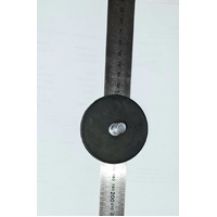 Pot Magnet; M4  Male on 66mm Rubber Coated Base 8kg attraction